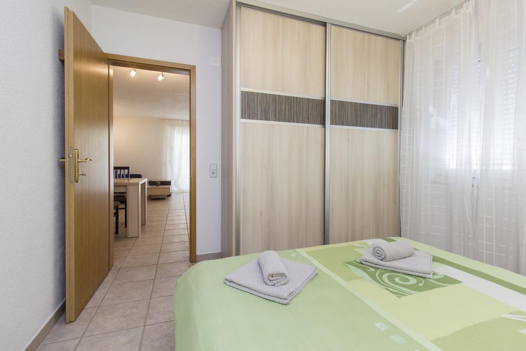 Apartments Zoran Пироваць Екстер'єр фото