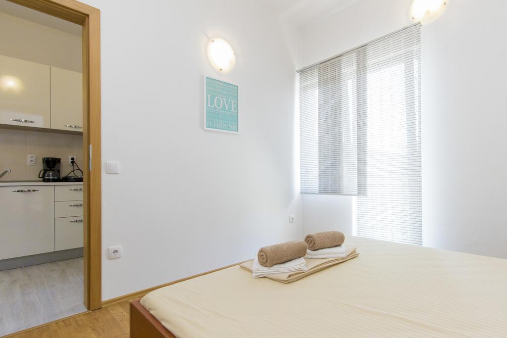 Apartments Zoran Пироваць Екстер'єр фото