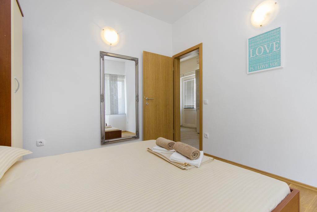 Apartments Zoran Пироваць Екстер'єр фото