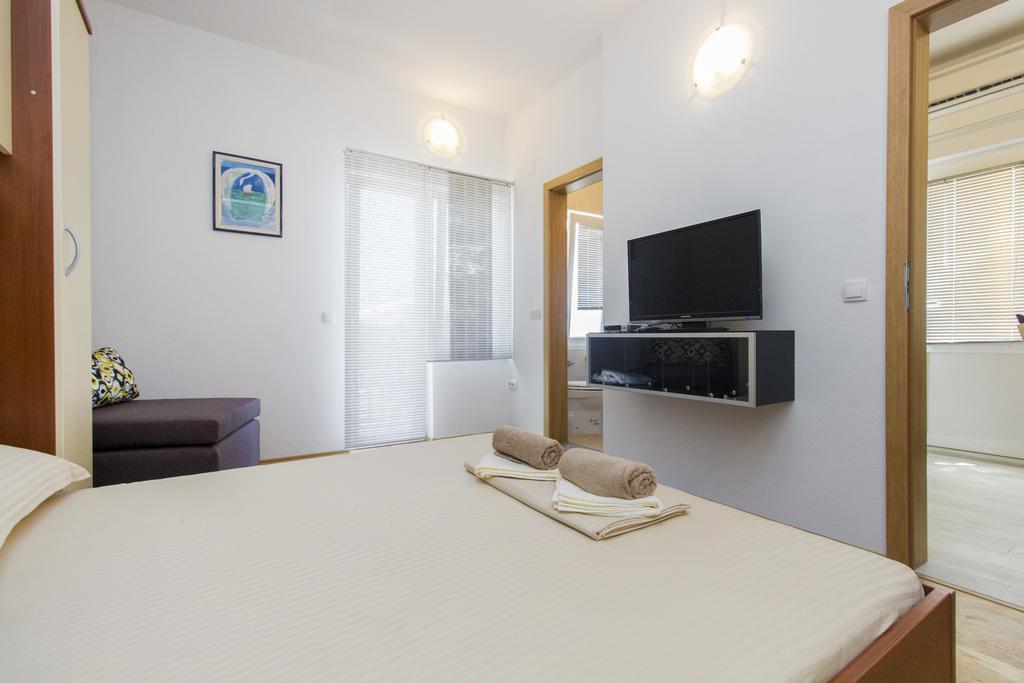 Apartments Zoran Пироваць Екстер'єр фото