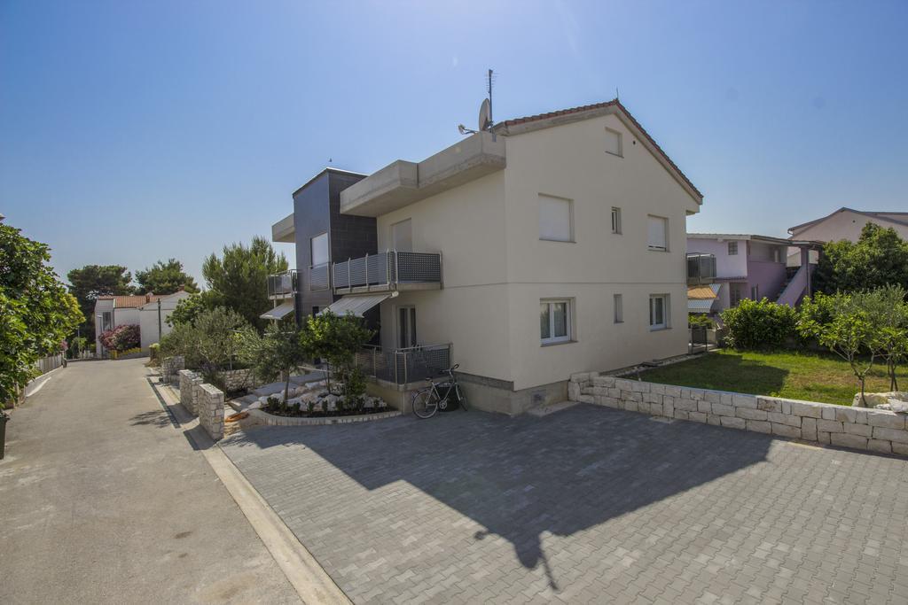 Apartments Zoran Пироваць Екстер'єр фото